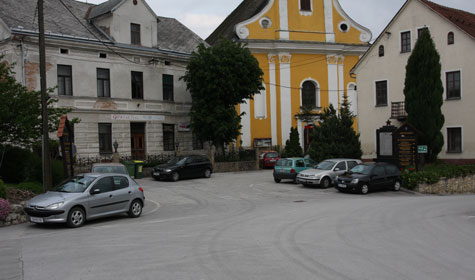 ponikva_trg